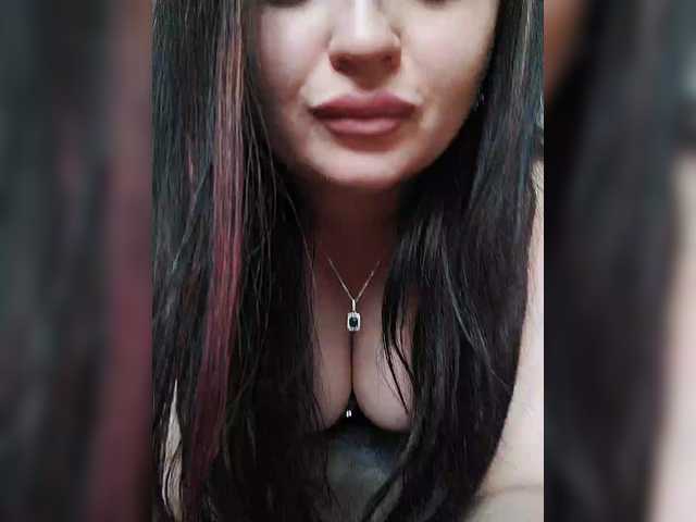 Monica-'s BongaCams show and profile