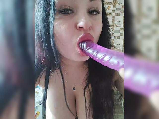 Monica-'s BongaCams show and profile