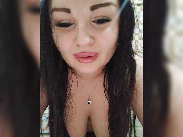 Monica-'s BongaCams show and profile