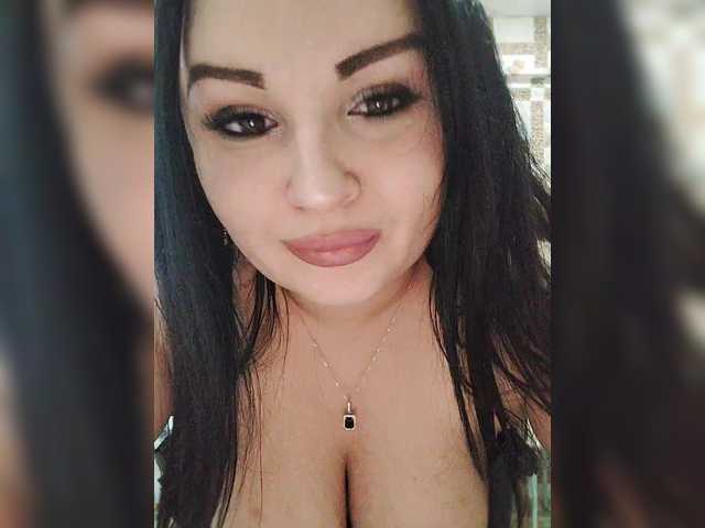 Monica-'s BongaCams show and profile