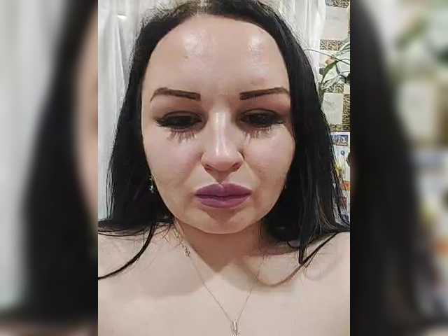  Monica- chat room