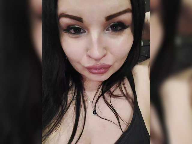 Monica-'s BongaCams show and profile