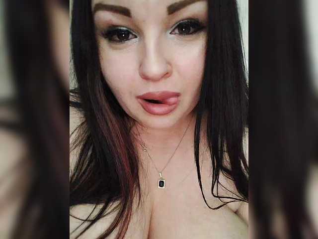 Monica-'s BongaCams show and profile