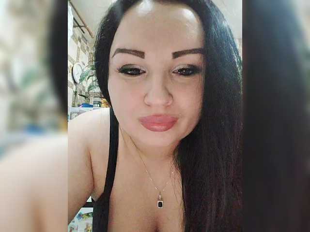 Monica-'s BongaCams show and profile