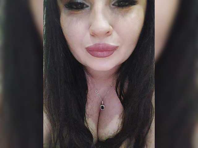 Monica-'s BongaCams show and profile