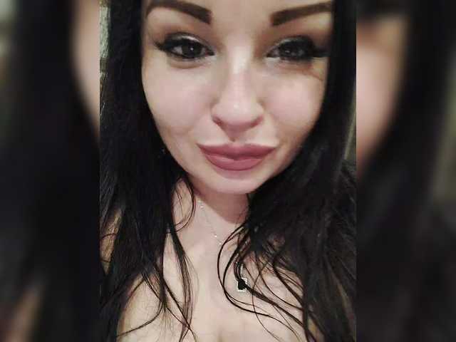 Monica-'s BongaCams show and profile