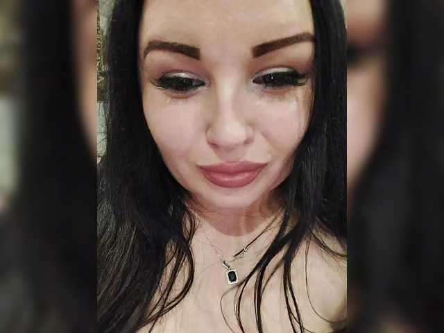 Monica-'s BongaCams show and profile