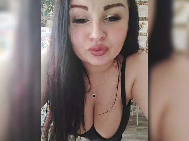 Monica-'s BongaCams show and profile