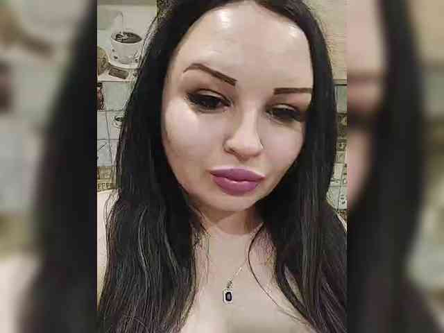 on line chat Monica-