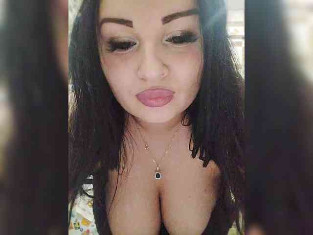 Monica- Live Webcam on BongaCams