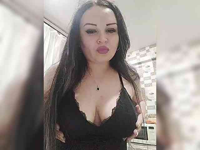 random chat video Monica-