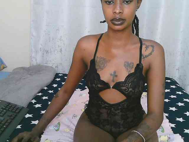 Sexymel webcam