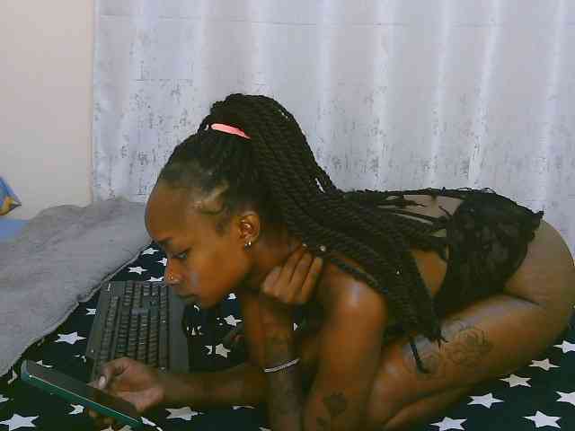 Sexymel webcam