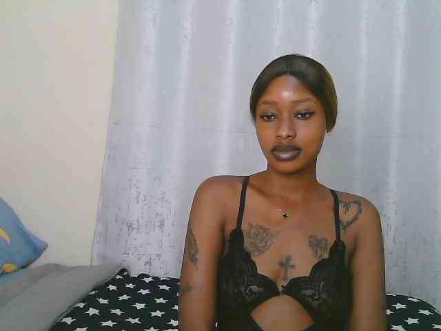 Sexymel webcam