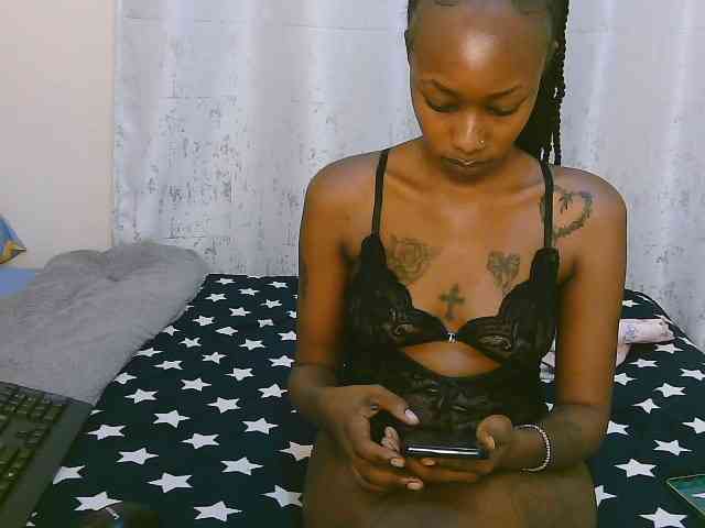 Sexymel webcam