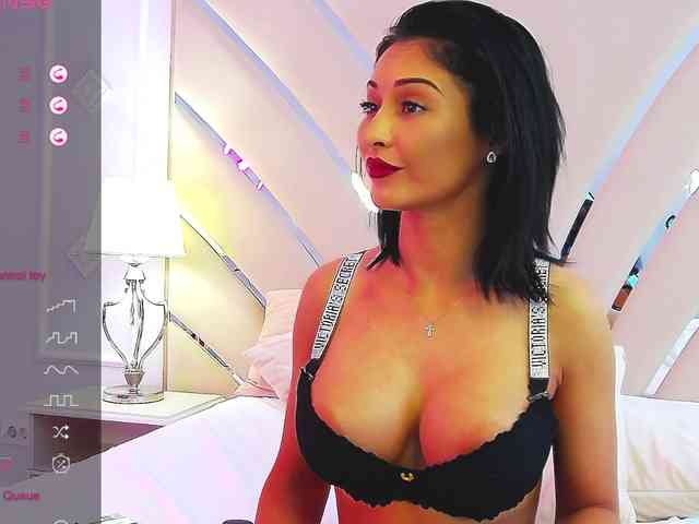 KristynaRose webcam