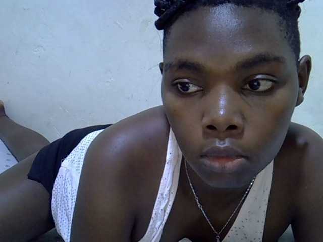 Cute-tamarah webcam bongacams model stream image