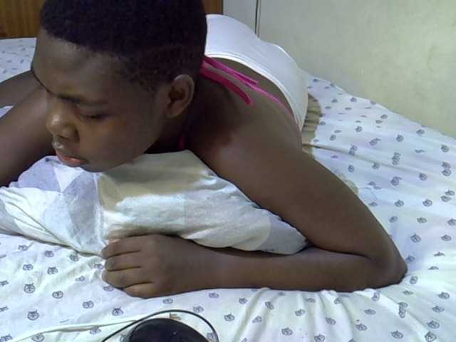 Cute-tamarah webcam bongacams model stream image