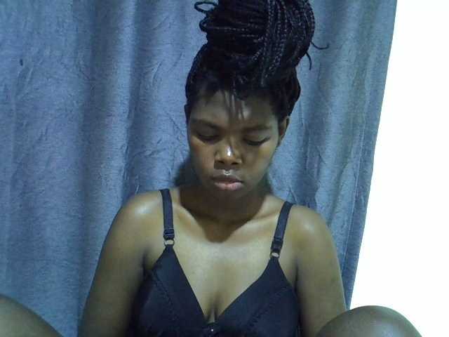 Cute-tamarah webcam