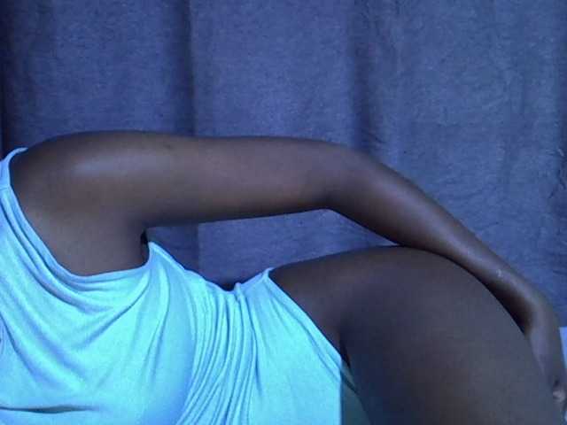 Cute-tamarah webcam bongacams model stream image