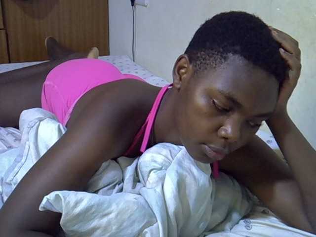 Cute-tamarah webcam bongacams model stream image