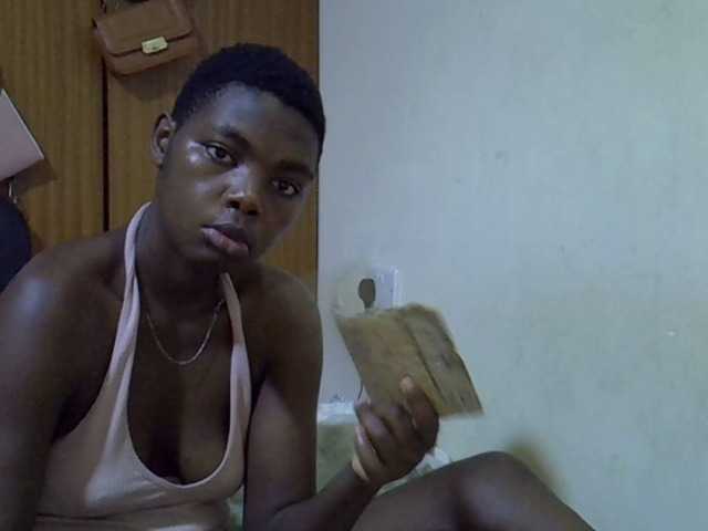 Cute-tamarah webcam bongacams model stream image