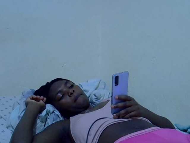 Cute-tamarah webcam bongacams model stream image