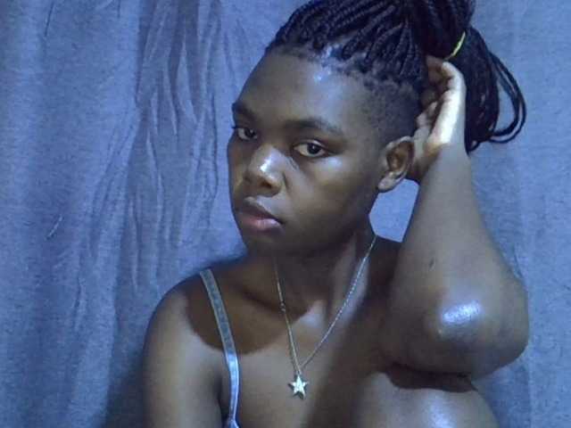 Cute-tamarah webcam bongacams model stream image