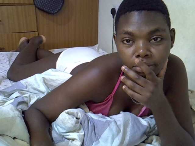 Cute-tamarah webcam bongacams model stream image