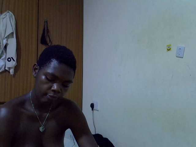 Cute-tamarah webcam bongacams model stream image