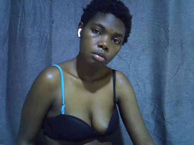 Cute-tamarah webcam