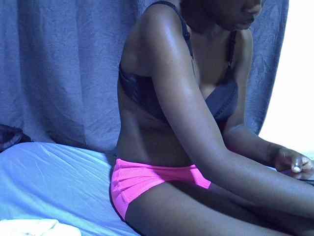 Cute-tamarah webcam
