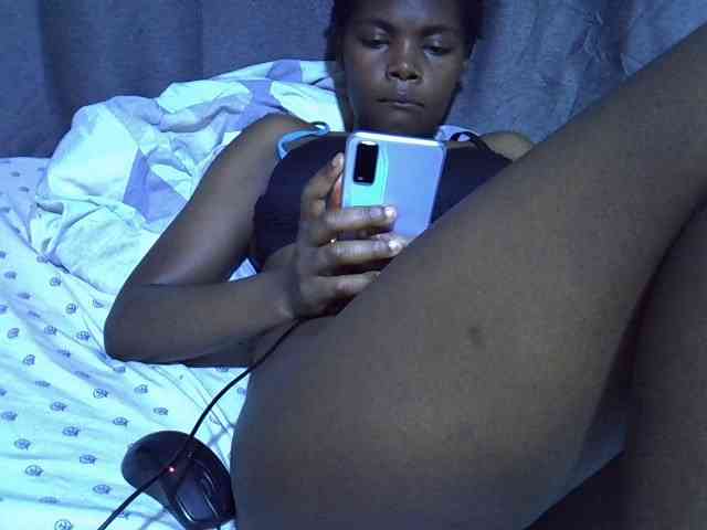 Cute-tamarah webcam