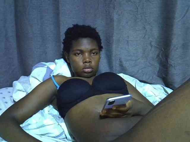 Cute-tamarah webcam