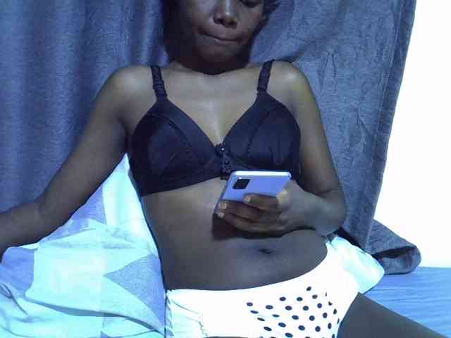 Cute-tamarah webcam