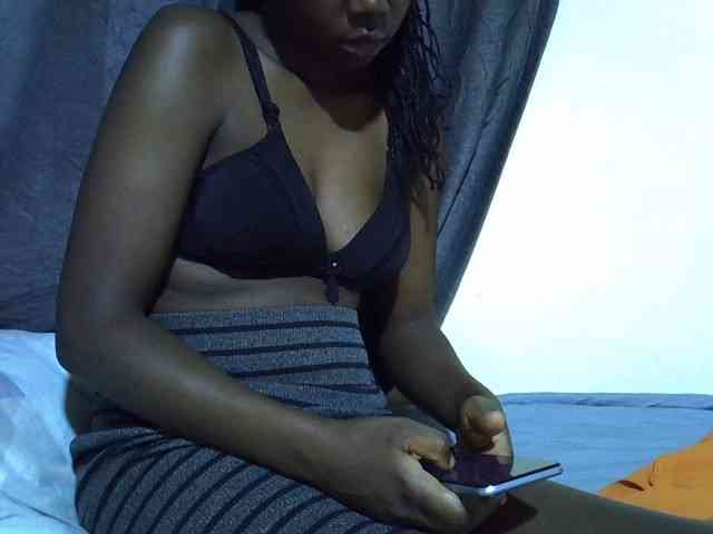 Cute-tamarah webcam
