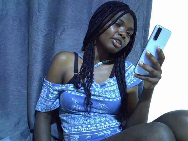 Cute-tamarah webcam