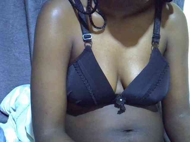 Cute-tamarah webcam