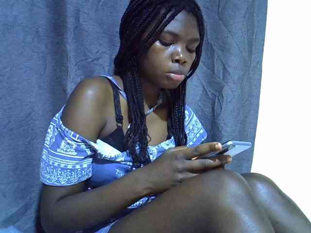 Cute-tamarah webcam