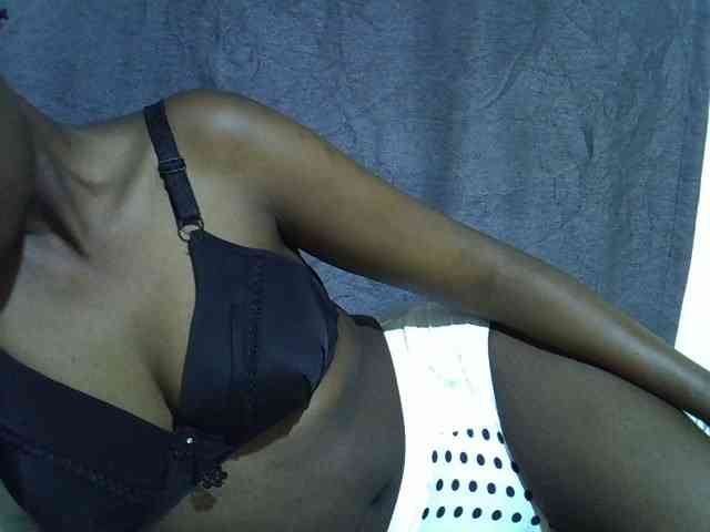 Cute-tamarah webcam