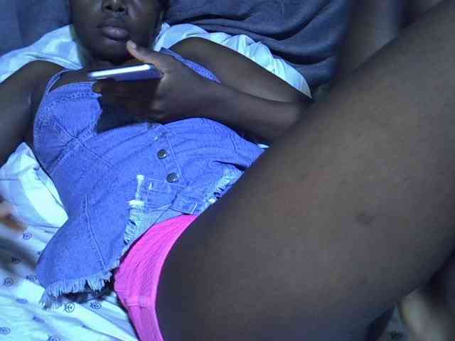 Cute-tamarah webcam