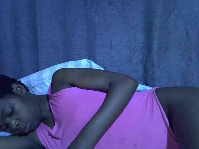 Cute-tamarah webcam