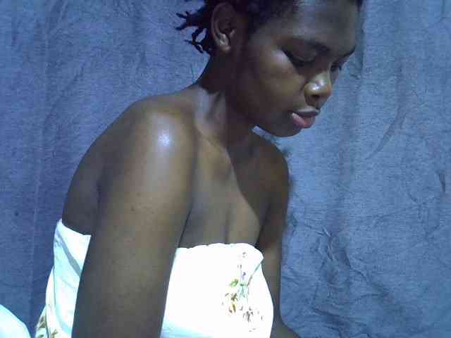 Cute-tamarah webcam