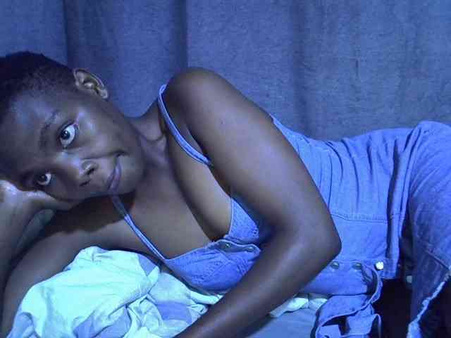 Cute-tamarah webcam