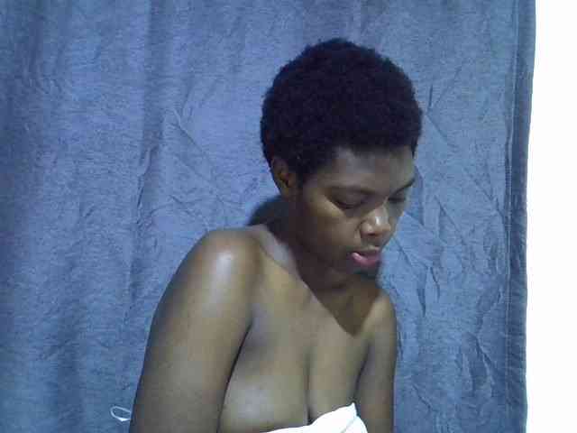 Cute-tamarah webcam