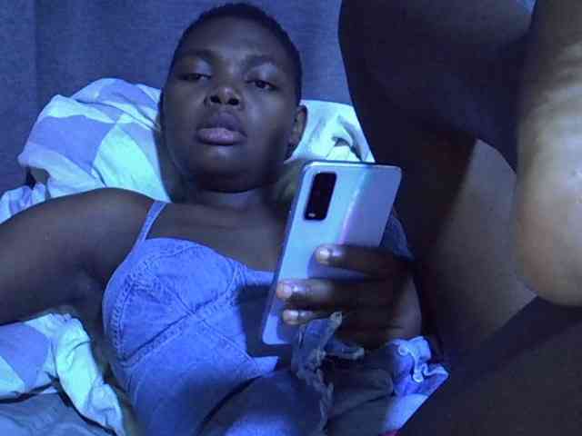 Cute-tamarah webcam