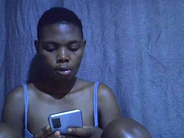 Cute-tamarah webcam