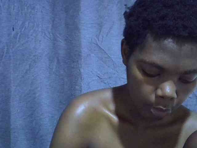 Cute-tamarah webcam