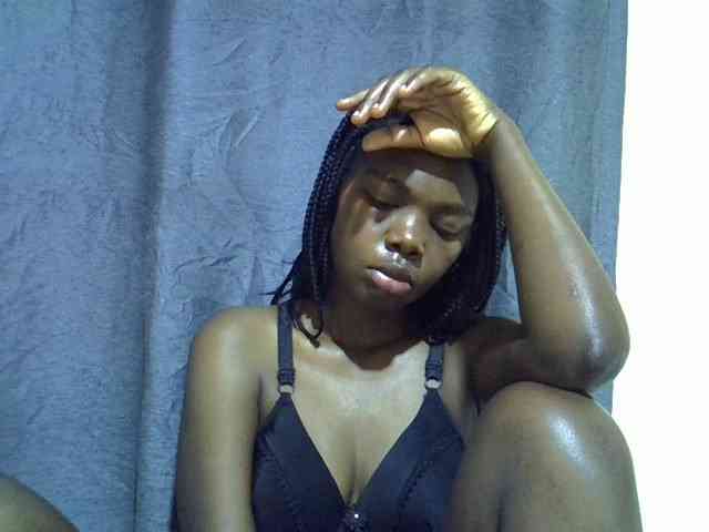 Cute-tamarah webcam