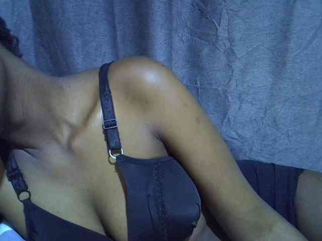 Cute-tamarah webcam